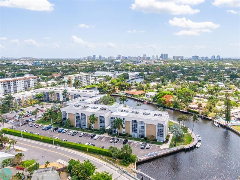 3000 NE 16th Ave in Oakland Park, FL - Building Photo
