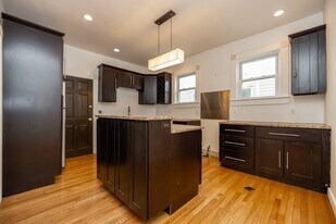 339 Allston St, Unit 1 in Cambridge, MA - Building Photo