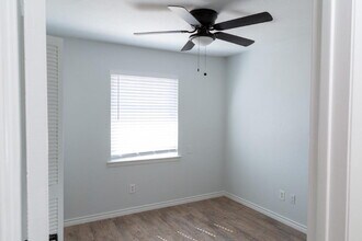 2333 Seabreeze Dr in Mesquite, TX - Building Photo - Building Photo