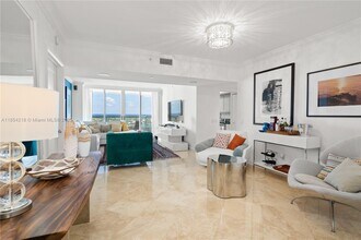 21055 Yacht Club Dr in Aventura, FL - Building Photo - Building Photo