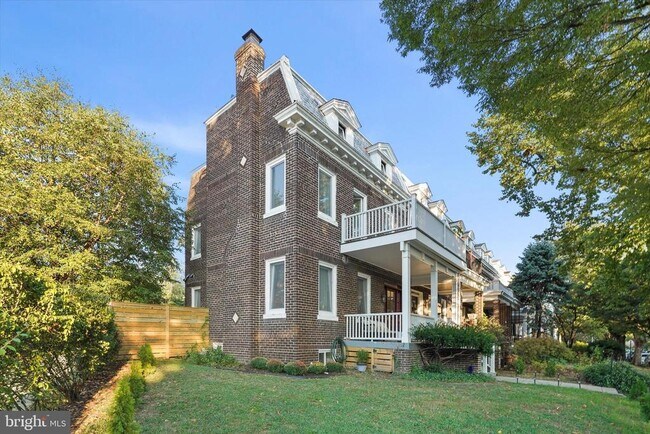 4131 Illinois Ave NW in Washington, DC - Building Photo - Building Photo