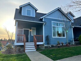 11458 Glacier Pl NW in Gig Harbor, WA - Building Photo