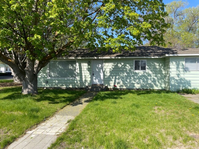 property at 1528 N Mary St
