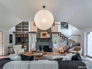 110 Sharon Rd in Salisbury, CT - Building Photo - Building Photo