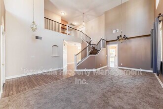 41557 Corte Pergamino in Temecula, CA - Building Photo - Building Photo