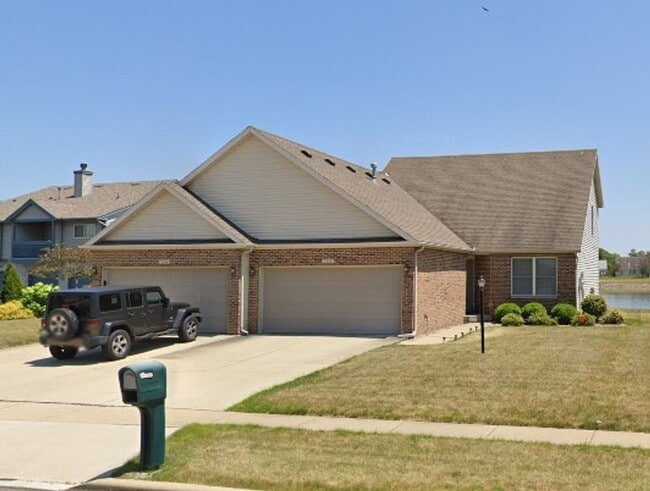 property at 2508 Windward Blvd