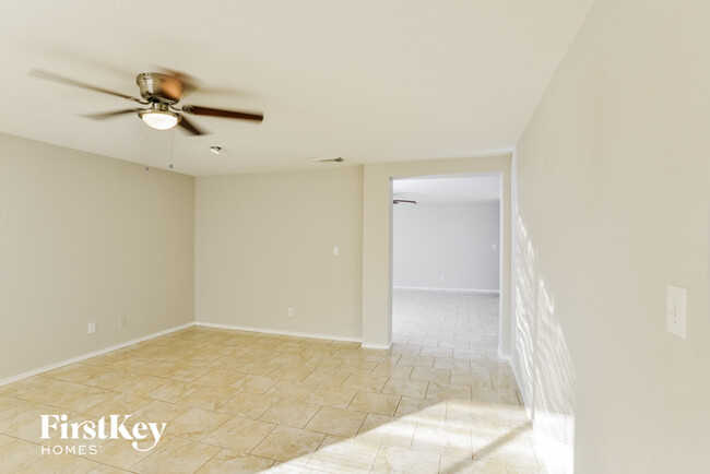 2511 Paddle Creek in San Antonio, TX - Building Photo - Building Photo