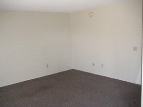 4787 A St in San Diego, CA - Foto de edificio - Building Photo