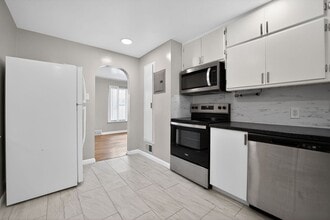 11111 E Montview Blvd in Aurora, CO - Building Photo - Building Photo