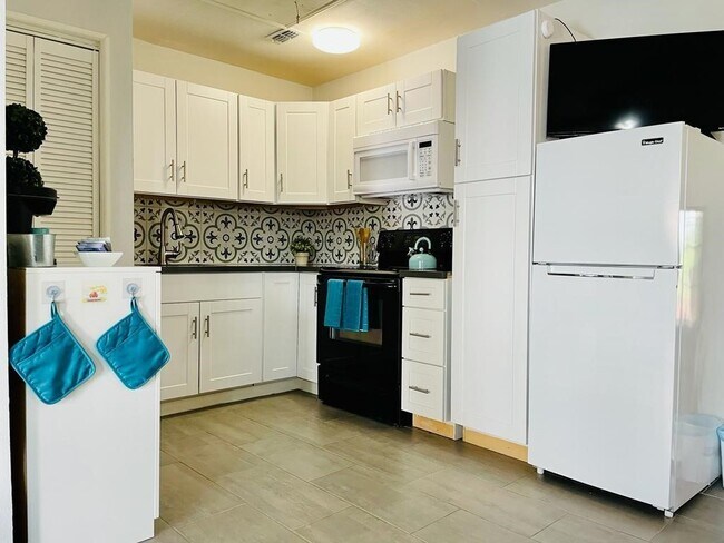 5908 Kiam St in Houston, TX - Building Photo - Building Photo