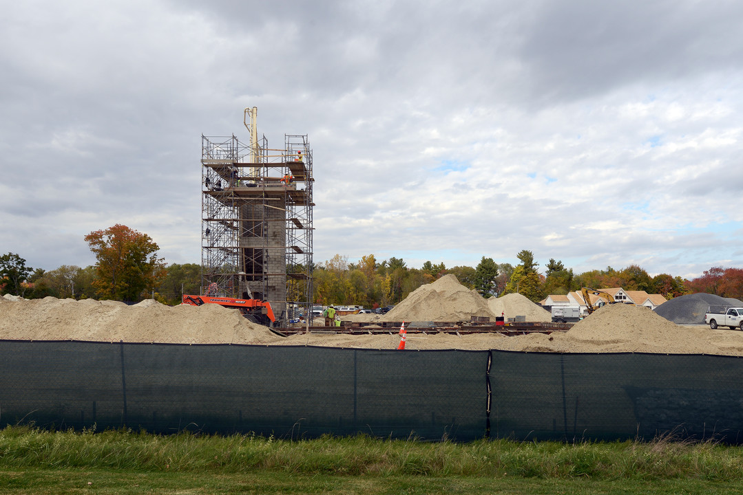 Weston Woods in Franklin, MA - Building Photo