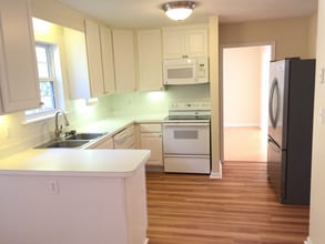 1325 Oleander Ave in Chesapeake, VA - Building Photo - Building Photo