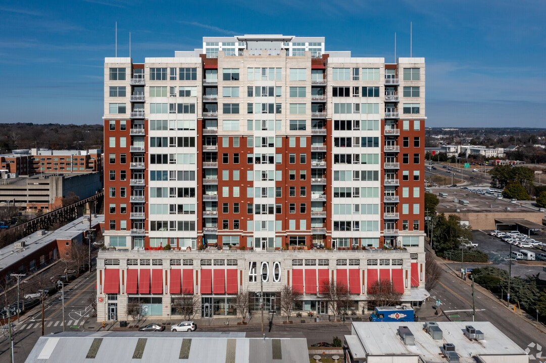 400 W North St in Raleigh, NC - Building Photo