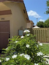 17354 NW 74th Ave in Hialeah, FL - Building Photo - Building Photo