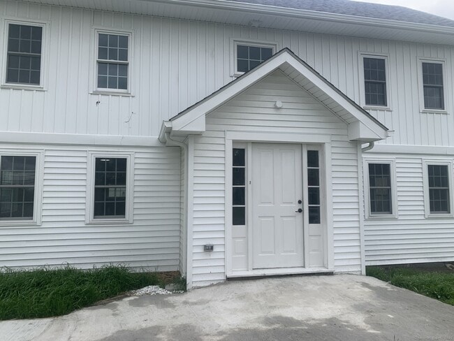 87 Park Lane Rd in New Milford, CT - Building Photo - Building Photo