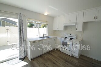 491 Serento Cir in Thousand Oaks, CA - Building Photo - Building Photo