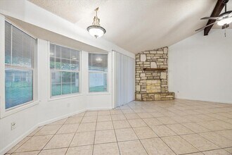 5108 Lambs Ln in Austin, TX - Building Photo - Building Photo