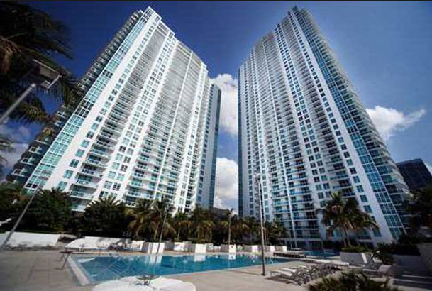 property at 950 Brickell Bay Dr