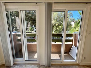 3722 S Canfield Ave, Unit 101 in Los Angeles, CA - Building Photo - Building Photo