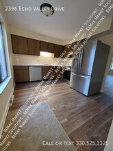 2396 Echo Valley Dr in Stow, OH - Building Photo - Building Photo