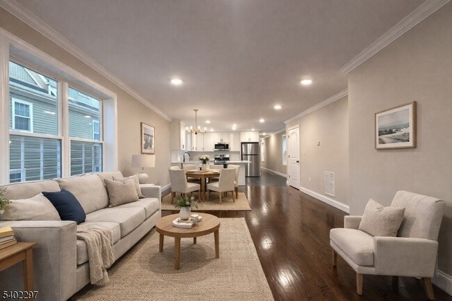 property at 515 Walnut St