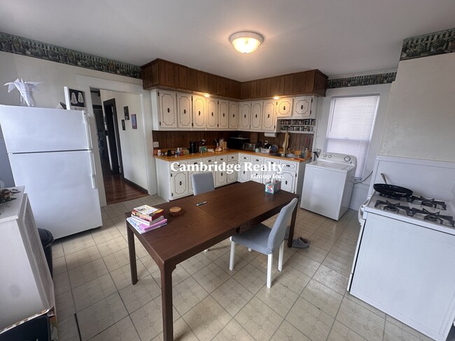 543 Broadway, Unit 2T