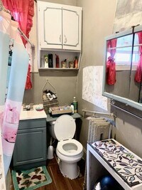 1423 Poplar Grove St photo'