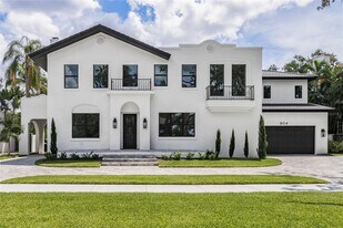 806 Idlewood Dr in Tampa, FL - Building Photo