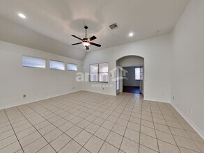 10224 Forest Glade Ct in Conroe, TX - Building Photo - Building Photo