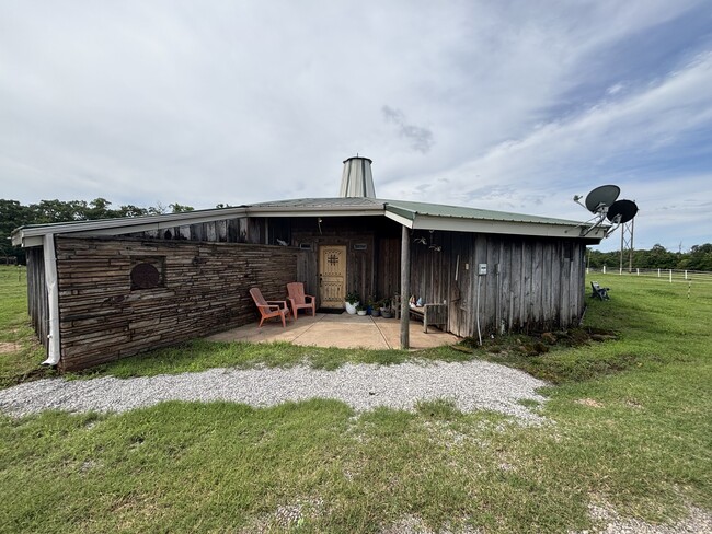 5202 E McElroy Rd, Unit Barn Apartment