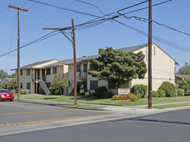 Sylmar Court Apartments in Clovis, CA - Building Photo