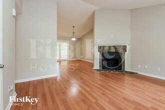 660 Cranberry Trail in Roswell, GA - Building Photo - Building Photo