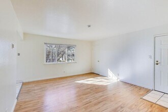 5681 Hoffman Ct-Unit -04 in San Jose, CA - Building Photo - Building Photo