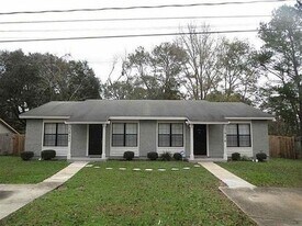 2914 Greenon Ln in Tallahassee, FL - Building Photo