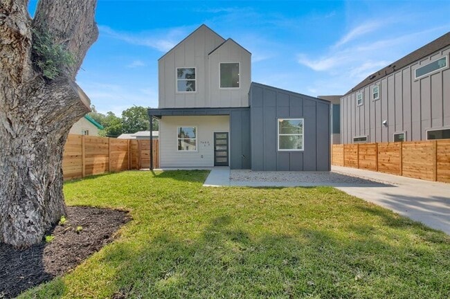 property at 7603 Carver Ave