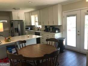 160 Brookwood Dr in Athens, GA - Building Photo - Building Photo