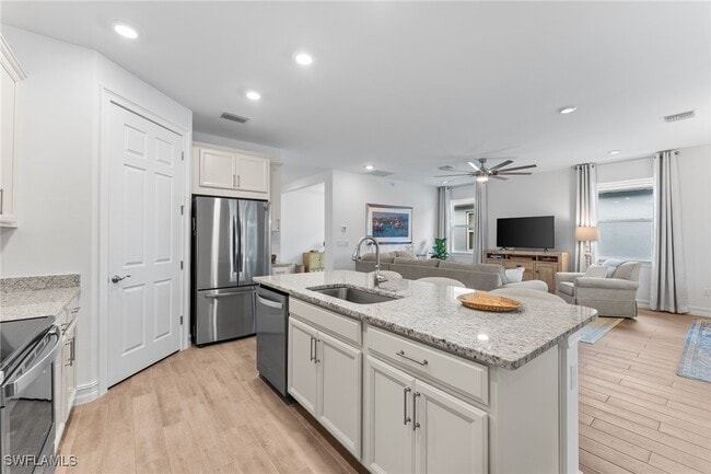 16523 Crescent Beach Way in Bonita Springs, FL - Building Photo - Building Photo