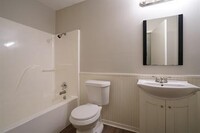 135 Pierce Dr photo'