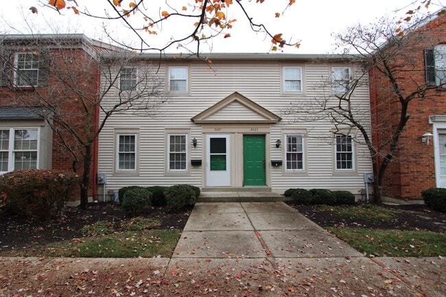 property at 3427 Sunbury Ln