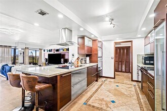 1800 NE 114th St in Miami, FL - Building Photo - Building Photo