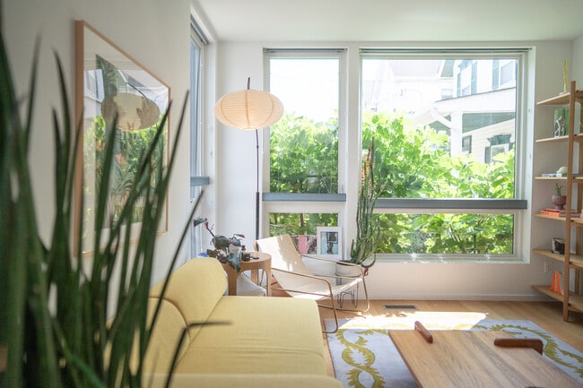 property at 1201 Kearny St NE