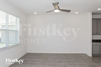 3208 John Young Pkwy in Kissimmee, FL - Building Photo - Building Photo