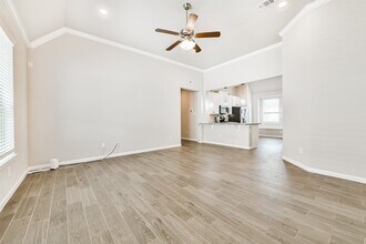6330 Lemon Balm Ln in Crosby, TX - Building Photo - Building Photo