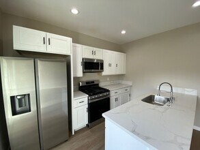 5407 Baja Dr-Unit -5409 Baja Dr. in San Diego, CA - Building Photo - Building Photo