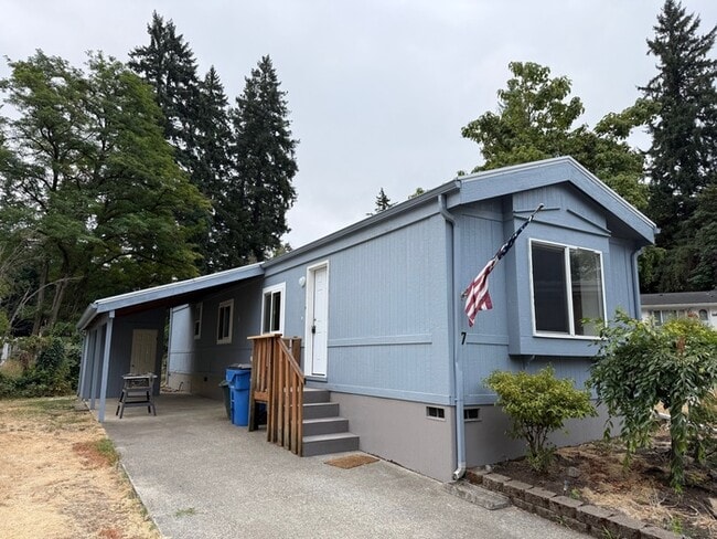 744 K St in Washougal, WA - Building Photo - Building Photo