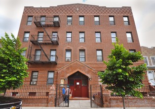 495 E 94th St in Brooklyn, NY - Building Photo - Building Photo