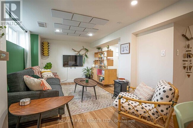 7 Colfax St in Toronto, ON - Building Photo - Building Photo