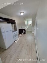 220 Garside St in Newark, NJ - Building Photo