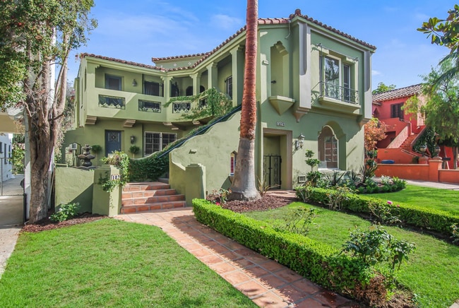 property at 1074 S Genesee Ave