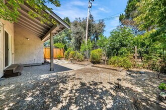 38 Circle Creek Ct in Lafayette, CA - Building Photo - Building Photo